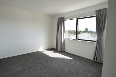 Photo of property in 7/19 Kingdale Road, Henderson, Auckland, 0610