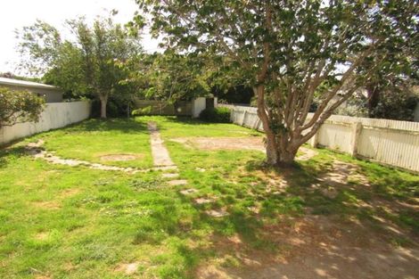 Photo of property in 37 Riverside Drive, Waiwhetu, Lower Hutt, 5010