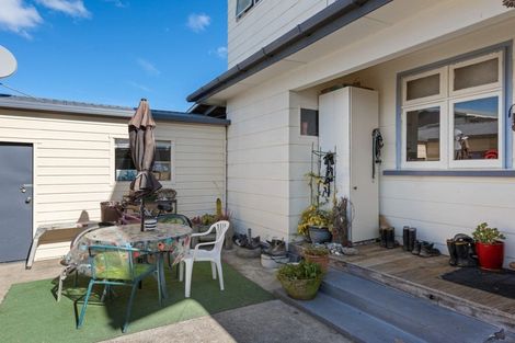 Photo of property in 90 Mclauchlan Street, Springlands, Blenheim, 7201
