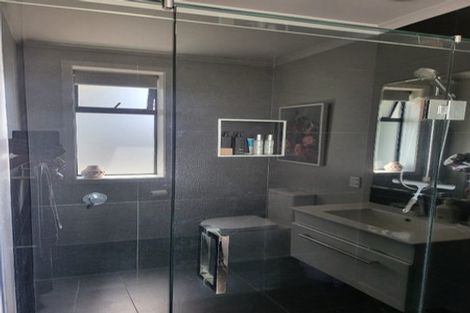 Photo of property in 5 Pikao Retreat, Papamoa Beach, Papamoa, 3118