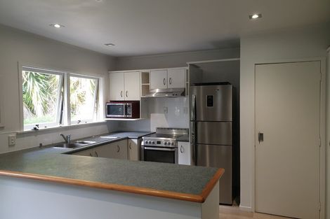 Photo of property in 1/546 Glenfield Road, Glenfield, Auckland, 0629