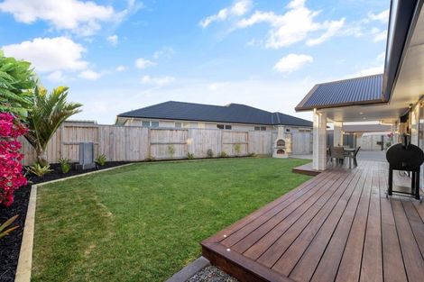 Photo of property in 53 Kahuparere Crescent, Pyes Pa, Tauranga, 3112