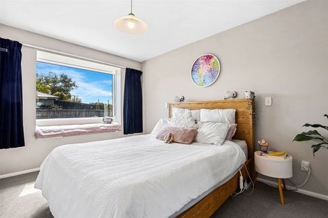 Photo of property in 122 Aorangi Road, Bryndwr, Christchurch, 8053