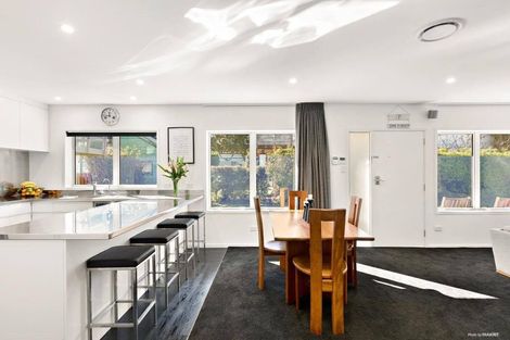 Photo of property in 2/23 Byron Avenue, Takapuna, Auckland, 0622