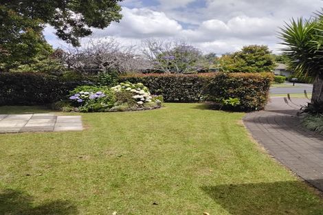 Photo of property in 11 Links View Drive, Omokoroa, 3114