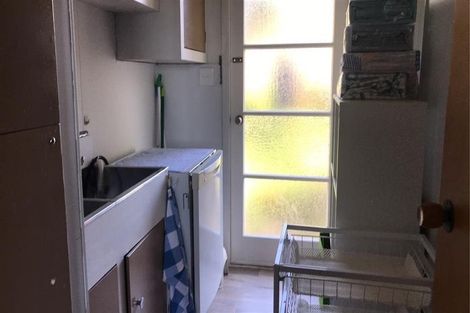 Photo of property in 21 Montana Avenue, Murrays Bay, Auckland, 0630