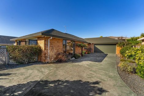 Photo of property in 117 Realm Drive, Paraparaumu, 5032