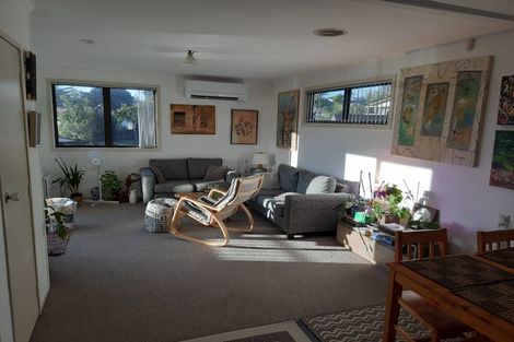 Photo of property in 14 Panzic Place, Glen Eden, Auckland, 0602