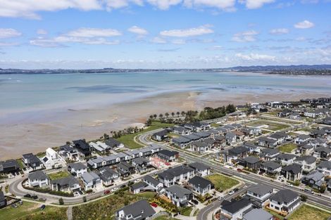 Photo of property in 4b Treloar Crescent, Hobsonville, Auckland, 0616