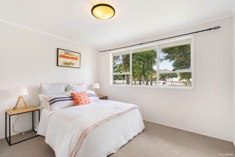 Photo of property in 9 Tangelo Place, Bucklands Beach, Auckland, 2012