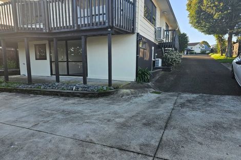 Photo of property in 13 Gosford Drive, Botany Downs, Auckland, 2010