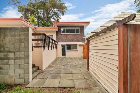 Photo of property in 52 Lawrence Crescent, Hillpark, Auckland, 2102