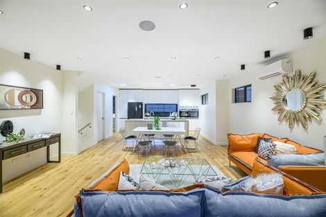 Photo of property in 74d Bentley Avenue, Glenfield, Auckland, 0629