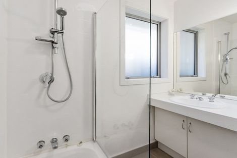 Photo of property in 150 Mccormacks Bay Road, Redcliffs, Christchurch, 8081