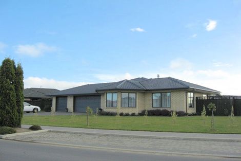 Photo of property in 37 Enverton Drive, Rangiora, 7400