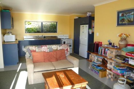 Photo of property in 16 Thompson Place, Opito Bay, Whitianga, 3592