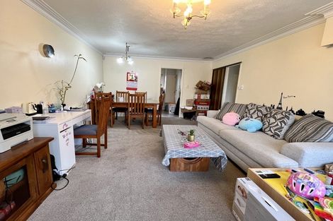 Photo of property in 1/47 Prince Regent Drive, Half Moon Bay, Auckland, 2012