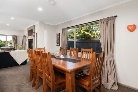 Photo of property in 10 Saint Kilda Place, Papamoa Beach, Papamoa, 3118