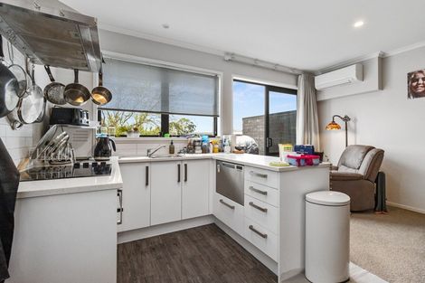 Photo of property in 7/16 Jones Crescent, Melville, Hamilton, 3206