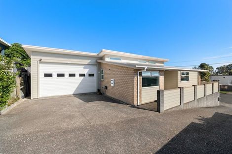 Photo of property in 81 Hine Street, New Plymouth, 4310