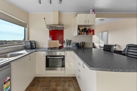 Photo of property in 31 Crownhill Street, Spotswood, New Plymouth, 4310