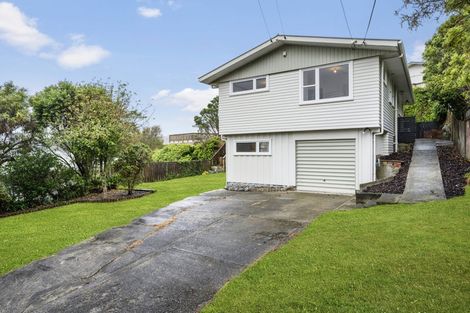 Photo of property in 83 Beazley Avenue, Paparangi, Wellington, 6037