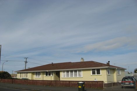 Photo of property in 1 Totara Street, Gonville, Whanganui, 4501