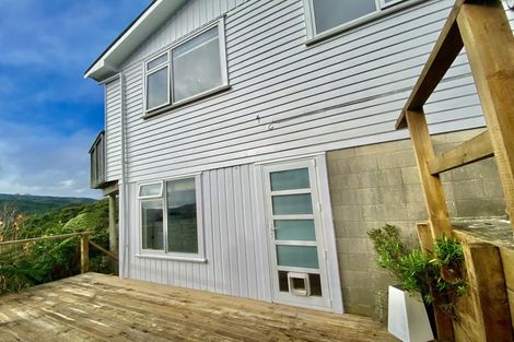 Photo of property in 2/107 Allington Road, Karori, Wellington, 6012