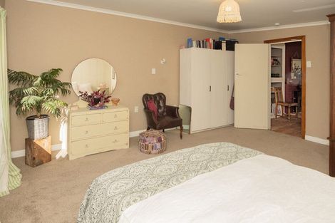 Photo of property in 16 Wellington Street, Enfield, Oamaru, 9491