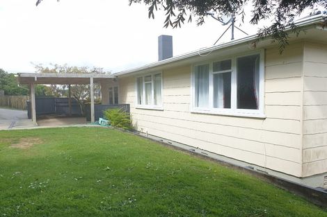 Photo of property in 16 Mawhare Street, Titahi Bay, Porirua, 5022