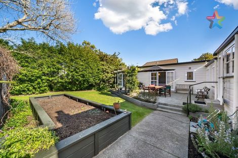 Photo of property in 18 Hautana Square, Woburn, Lower Hutt, 5010