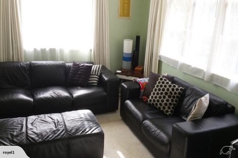 Photo of property in 16 Woodvale Grove, Fairfield, Lower Hutt, 5011