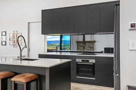 Photo of property in 19 Lilico Lane, Springvale, Alexandra, 9393