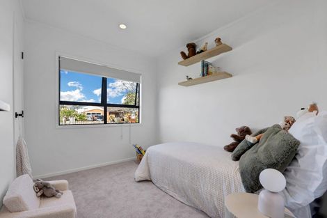 Photo of property in 38 Childers Road, Ranui, Auckland, 0612