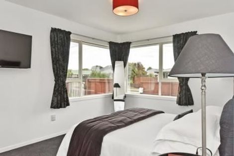 Photo of property in 1/37 Santa Rosa Avenue, Halswell, Christchurch, 8025