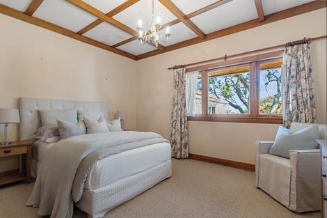 Photo of property in 1/42 Beresford Street, Bayswater, Auckland, 0622