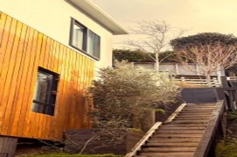 Photo of property in 5b Salmont Place, Kelburn, Wellington, 6012