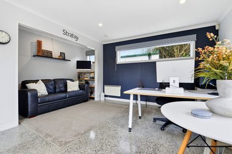 Photo of property in 27 Alfred Street, Fairfield, Hamilton, 3214
