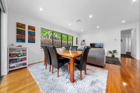 Photo of property in 5 Fern Lane, Whalers Gate, New Plymouth, 4310