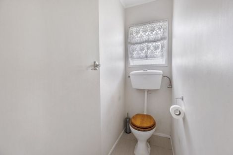 Photo of property in 76 Thompson Terrace, Manurewa, Auckland, 2102