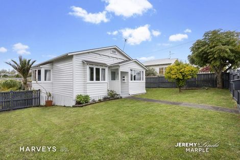 Photo of property in 1/10 Woodglen Road, Glen Eden, Auckland, 0602