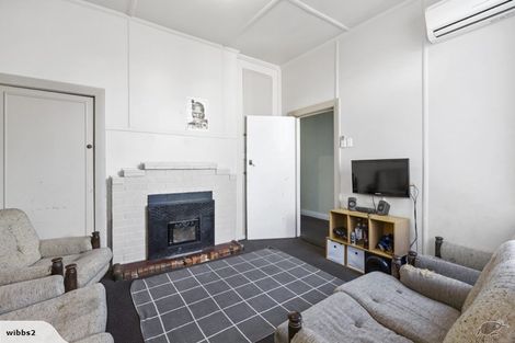 Photo of property in 824 Cumberland Street, North Dunedin, Dunedin, 9016