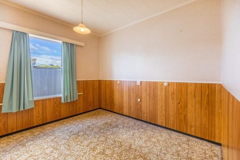 Photo of property in 1 Montgomery Street, Waipukurau, 4200