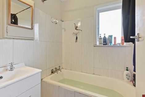 Photo of property in 1/13 Rollerson Street, Papakura, 2110