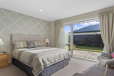 Photo of property in 21 Sequoia Way, Rangiora, 7400