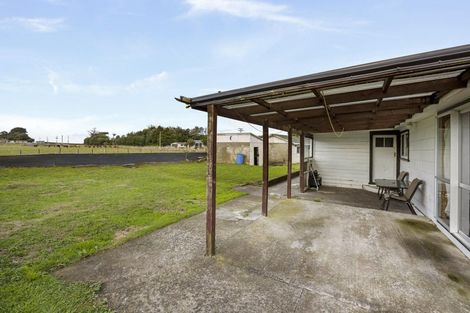 Photo of property in 1 Wood Street, Kakaramea, Patea, 4598