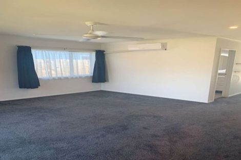 Photo of property in 18 Harore Road, Takanini, 2112