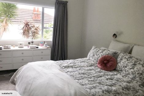 Photo of property in 135 Shakespeare Road, Bluff Hill, Napier, 4110