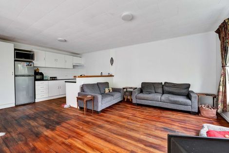 Photo of property in 188 Huatoki Street, Upper Vogeltown, New Plymouth, 4310