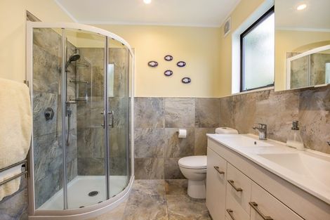 Photo of property in 18 Tremaine Place, Camborne, Porirua, 5026